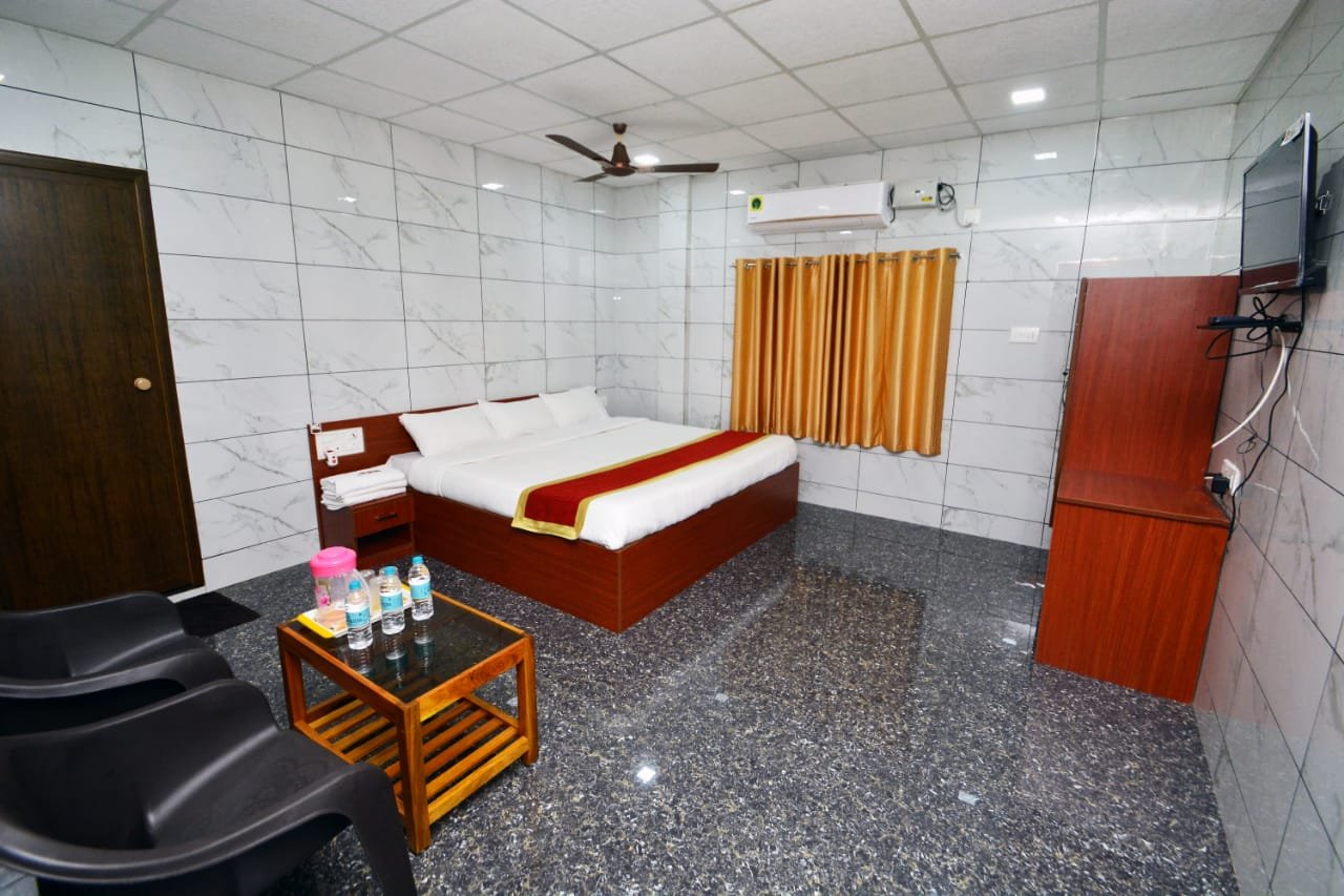 Hotel room at Murdeshwar